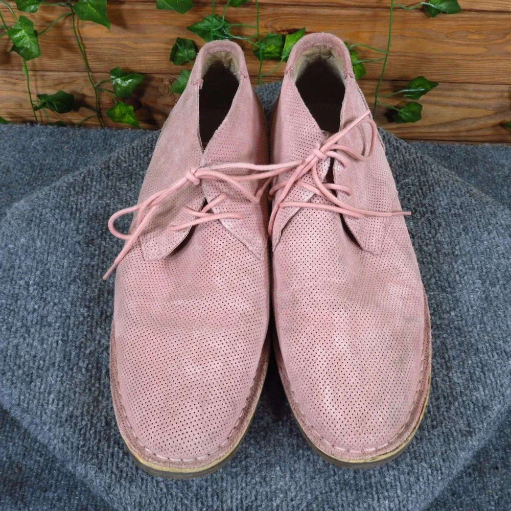 Kenneth Cole Reaction Desert Chukka Mens Boots 12 Dress Pink Perforated Suede